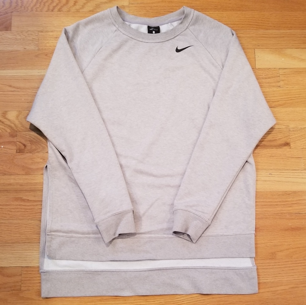 Nike Dri Fit Sweatshirt 💖